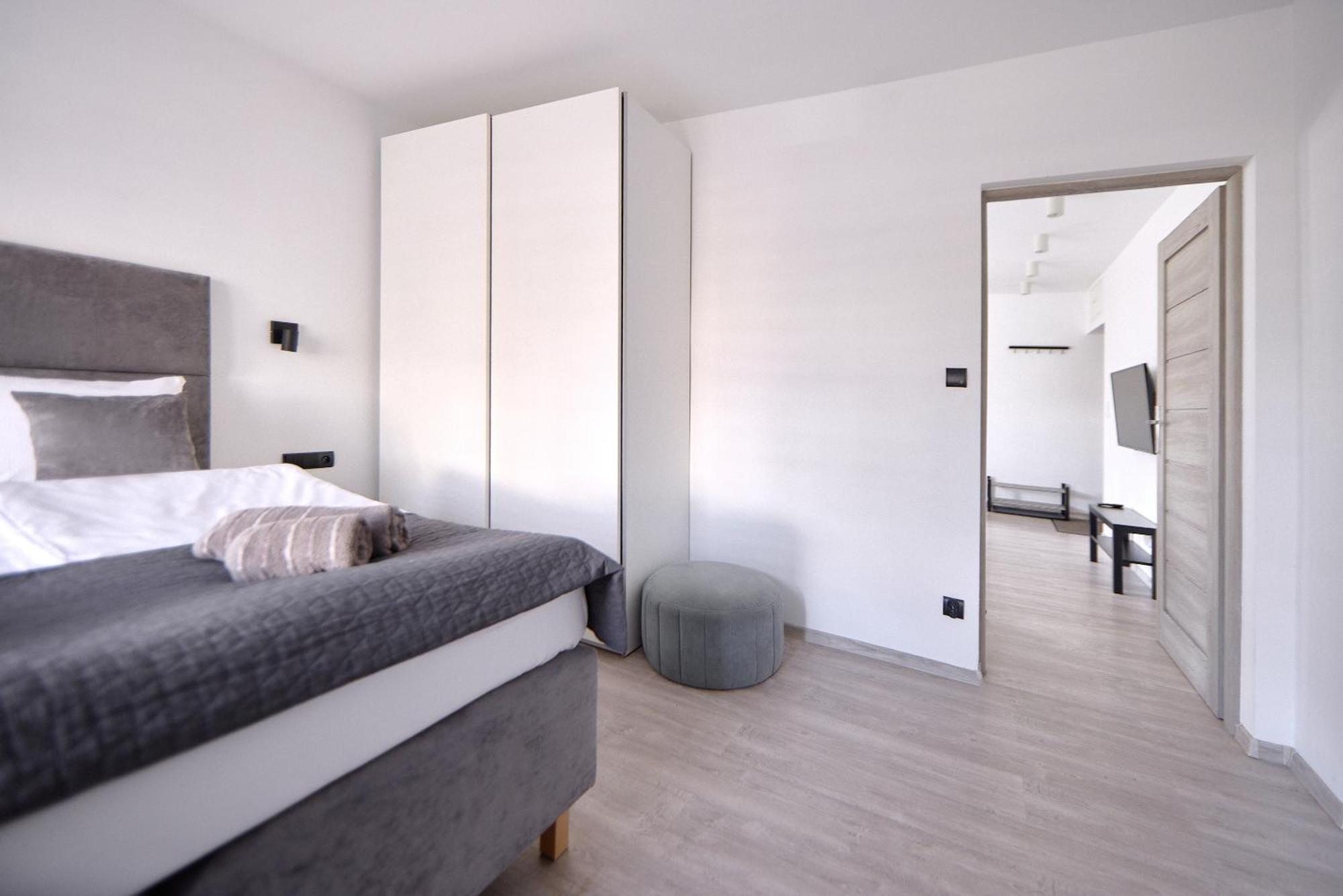 Lemon Apartment
